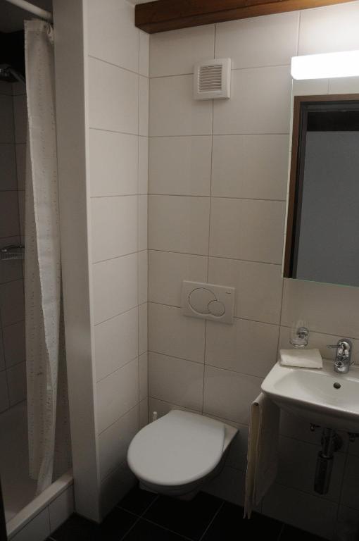 Hotel Adler Garni Bauma Habitación foto
